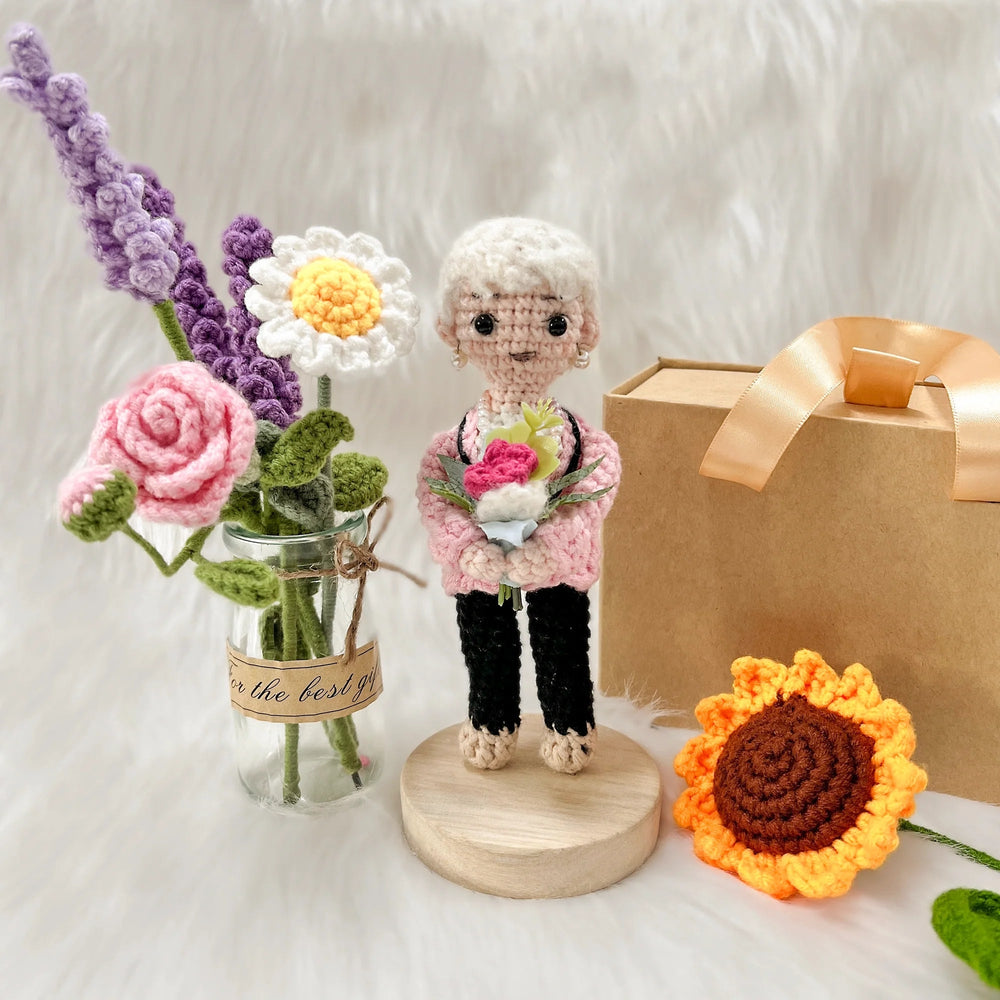 Gandma Crochet Doll Personalized Look Alike Portrait Doll Grandparents' Day