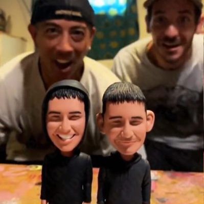 2 Person Fully Body Customizable Bobblehead With Text Gift For Couple/Brothers/Sister