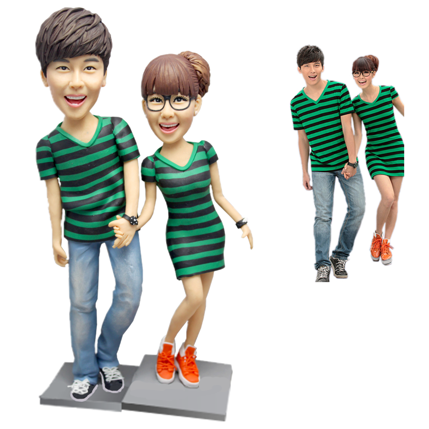 Fully Customizable 2 Person Bobbleheads Gift For Couple